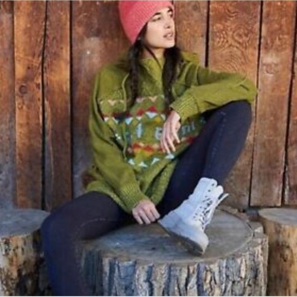 FREE People Movement Powder Bunny Sweater Medium NWOT - Picture 3 of 11